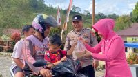 Berbagi Kebahagiaan Di Bulan Ramadhan, Polsek Bebesen Bagikan Takjil Kepada Warga dan Pengguna Jalan